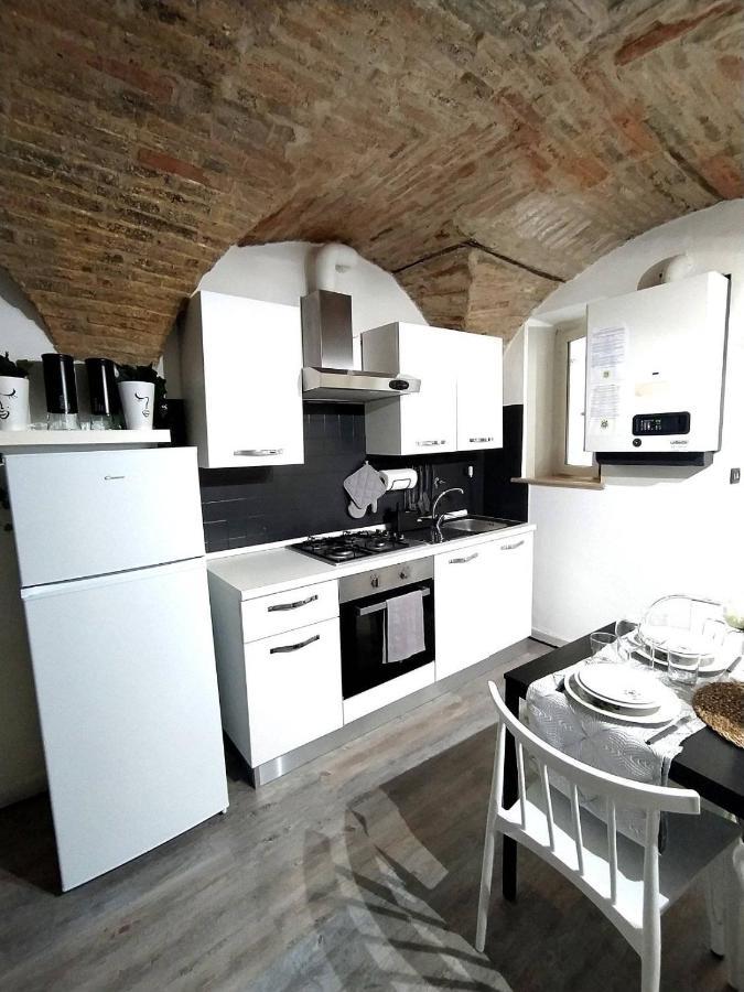 Casa In Centro Storico Vista Gran Sasso Leilighet Atri Eksteriør bilde
