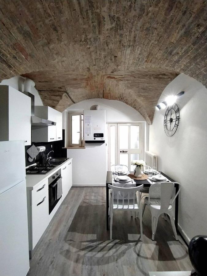 Casa In Centro Storico Vista Gran Sasso Leilighet Atri Eksteriør bilde