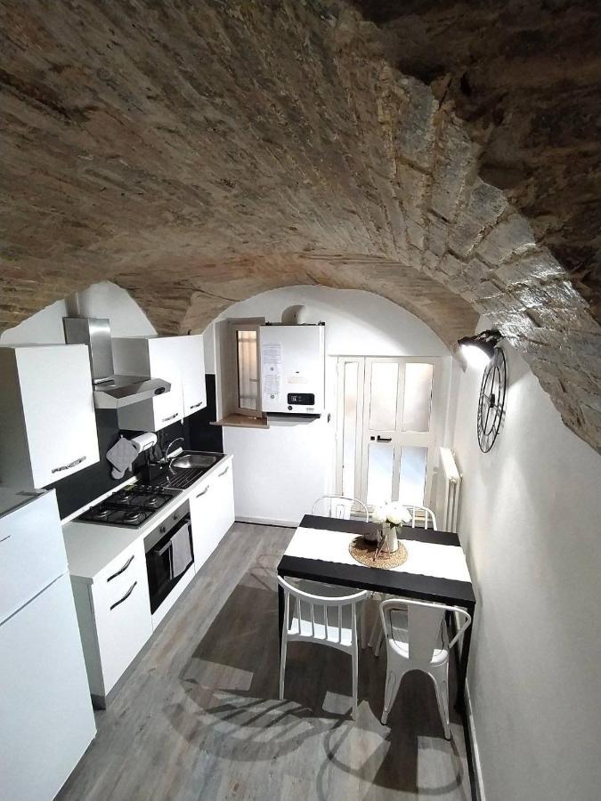 Casa In Centro Storico Vista Gran Sasso Leilighet Atri Eksteriør bilde