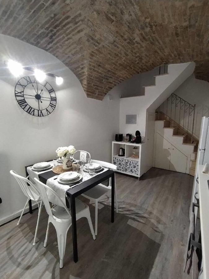 Casa In Centro Storico Vista Gran Sasso Leilighet Atri Eksteriør bilde